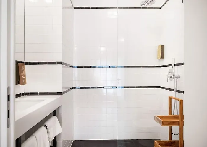 Take Me To Aliados Apartman *