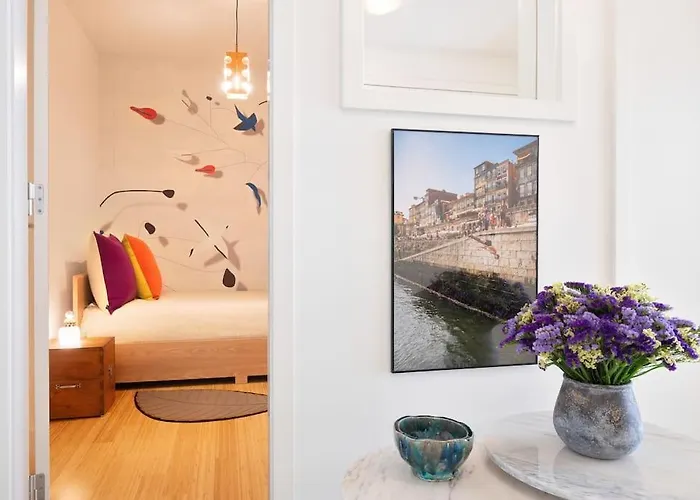 Take Me To Aliados Apartman