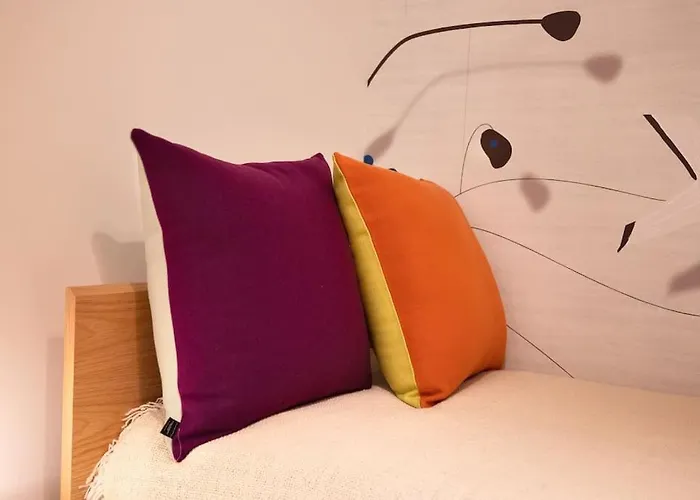 Take Me To Aliados Apartman *